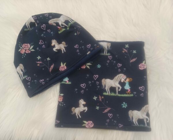 Set Haube Mütze und Loop mit Warmfutter Mädchen mit Pferd Grund navy